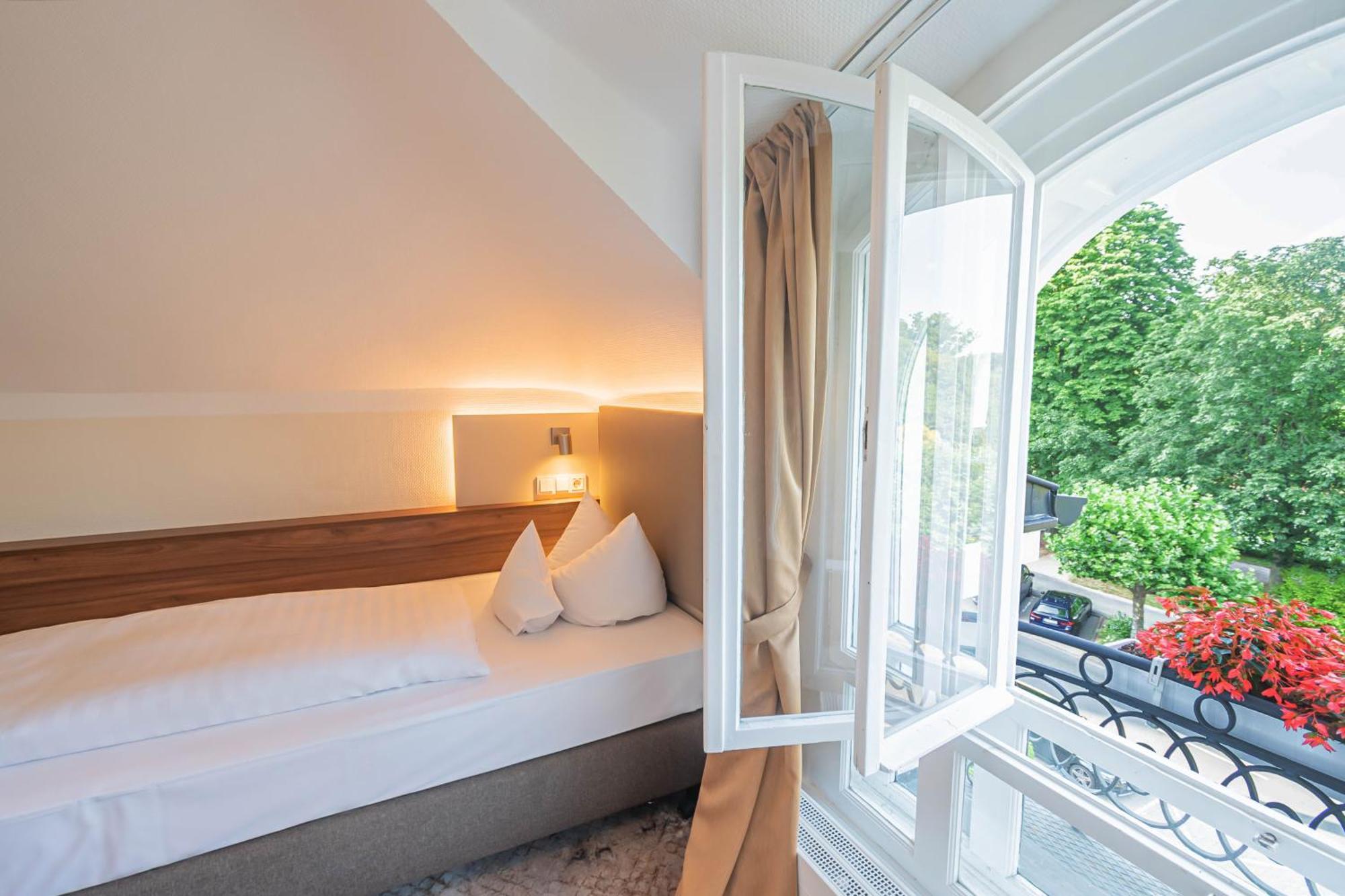Hotel Villa Am Kurpark Bad Homburg vor der Höhe Εξωτερικό φωτογραφία