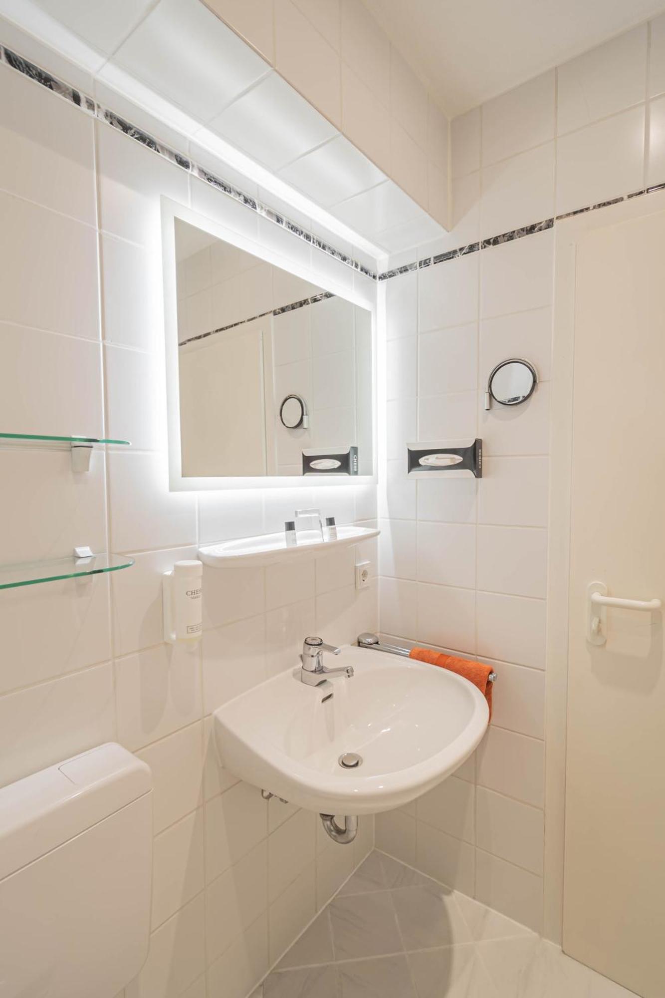 Hotel Villa Am Kurpark Bad Homburg vor der Höhe Δωμάτιο φωτογραφία